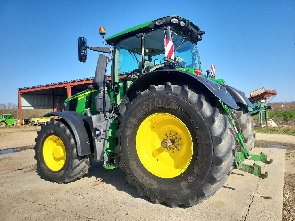 Tracteur JOHN DEERE 6250R - photo slide 4