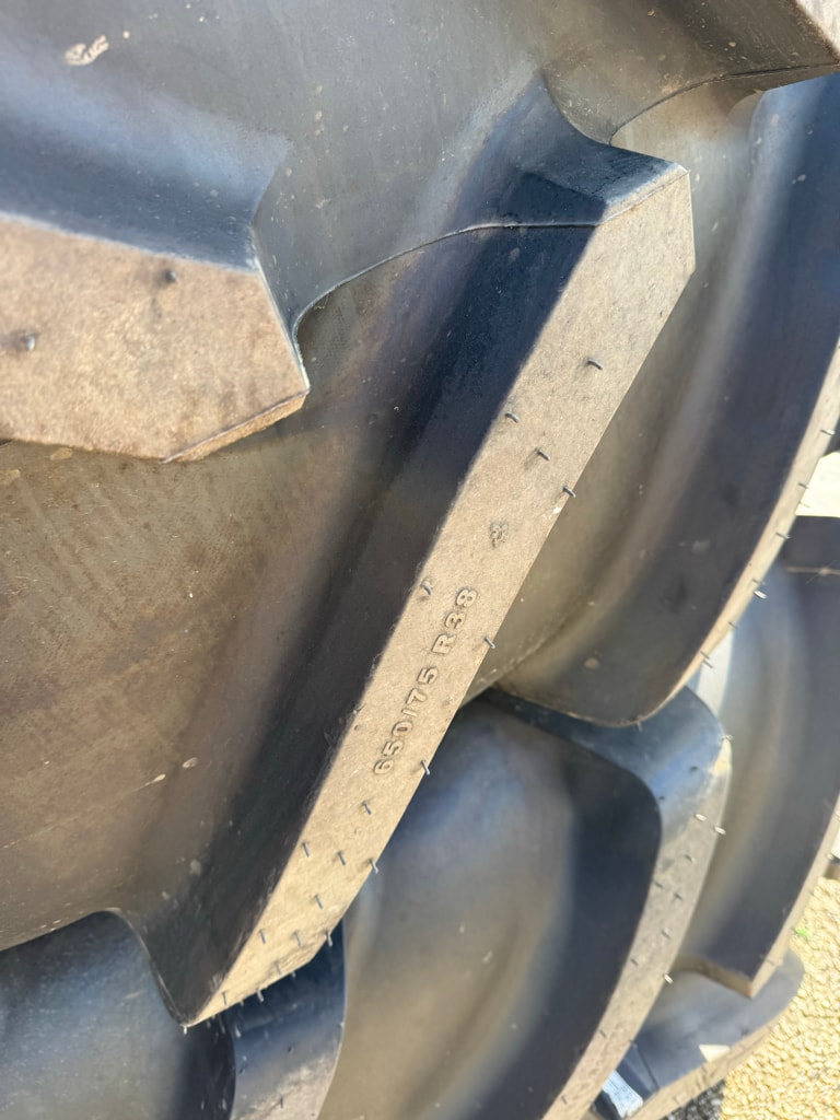 Roues Michelin  650/75R38 - 600/65R28 - photo slide 4