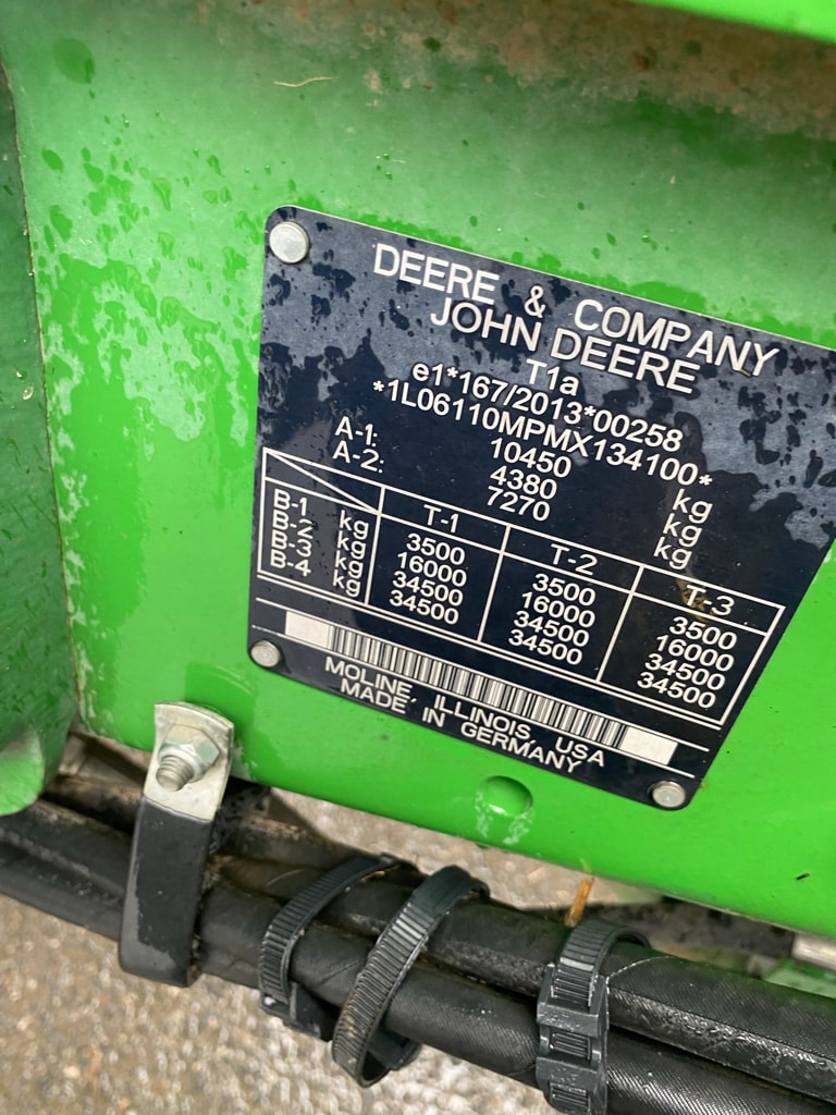 Tracteur chargeur JOHN DEERE 6110M - photo slide 9