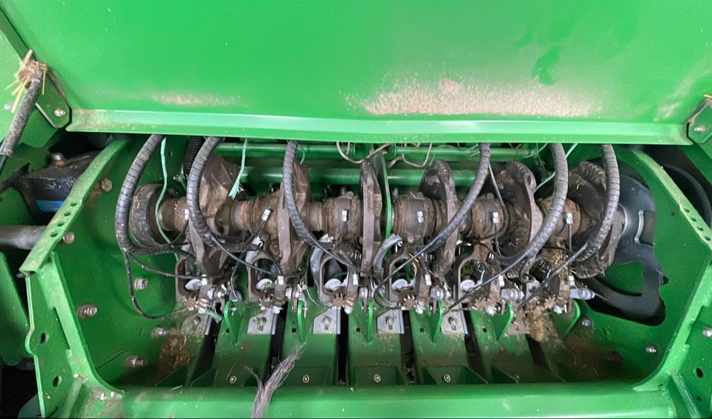 Presse haute densite JOHN DEERE L1534 - photo slide 7
