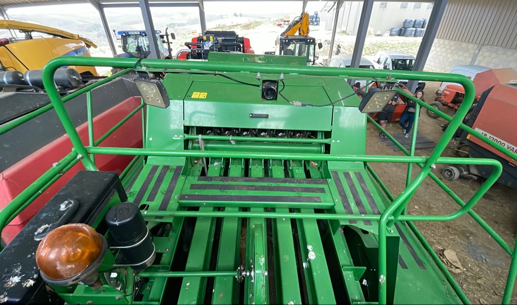 Presse haute densite JOHN DEERE L1534 - photo slide 8