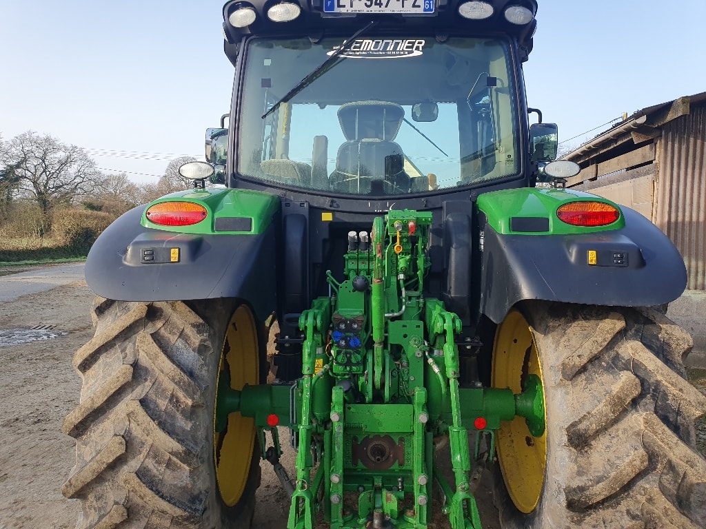 Tracteur JOHN DEERE 6135R - photo slide 5