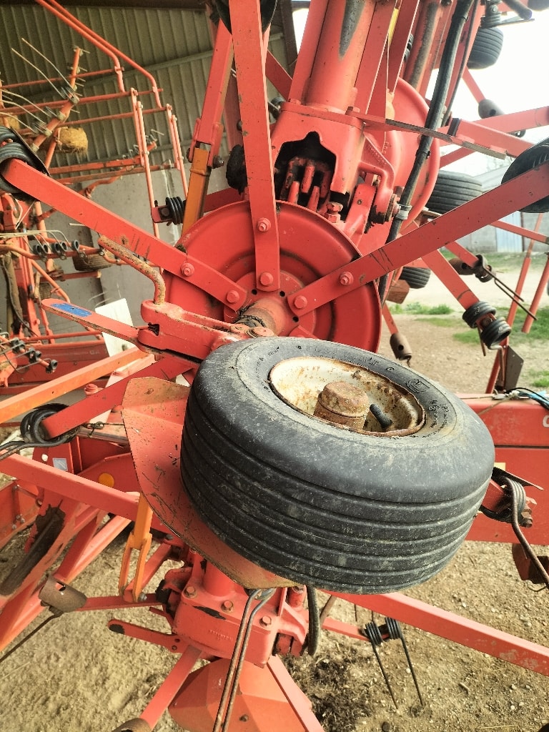 Faneuse KUHN Gf 10601 to - photo slide 2