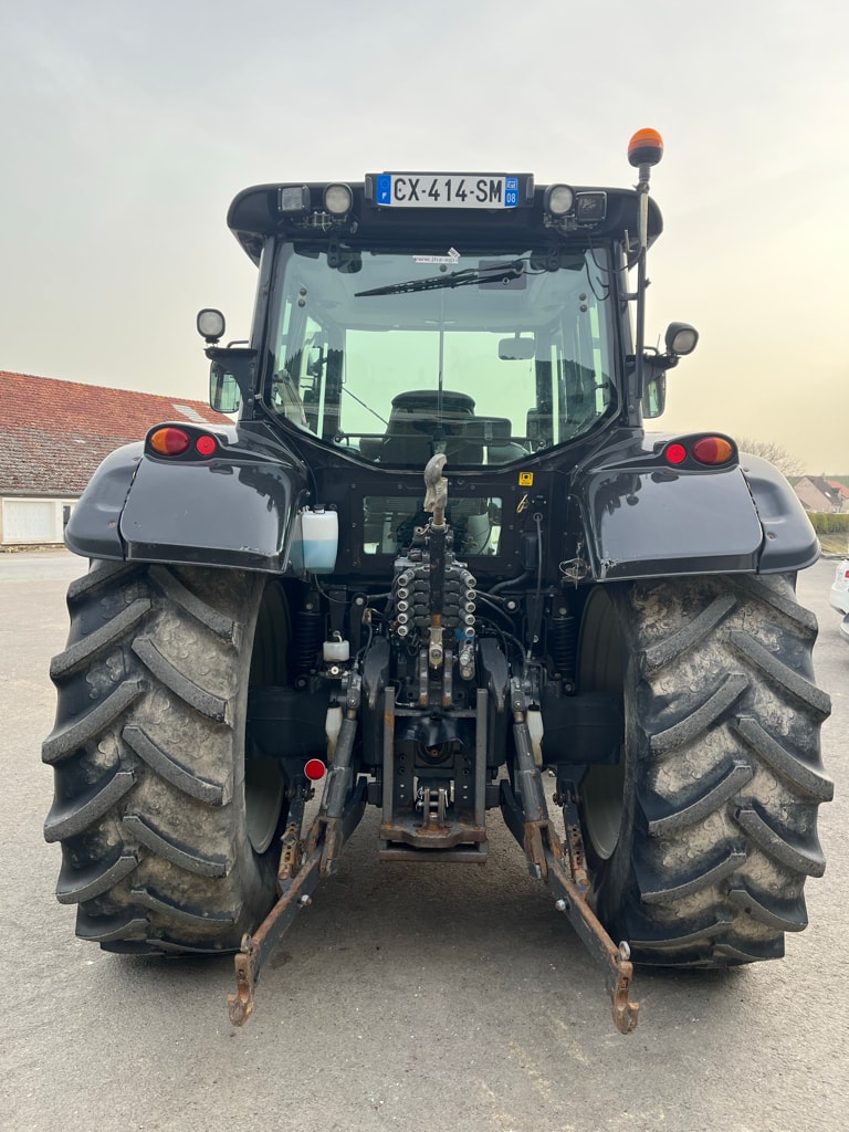 Tracteur VALTRA T 203 DIRECT - photo slide 5