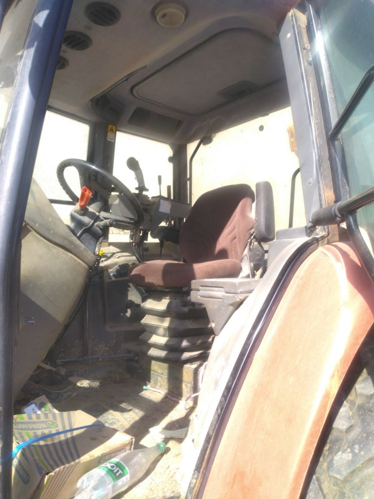 Tracteur NEW HOLLAND M100 - photo slide 5