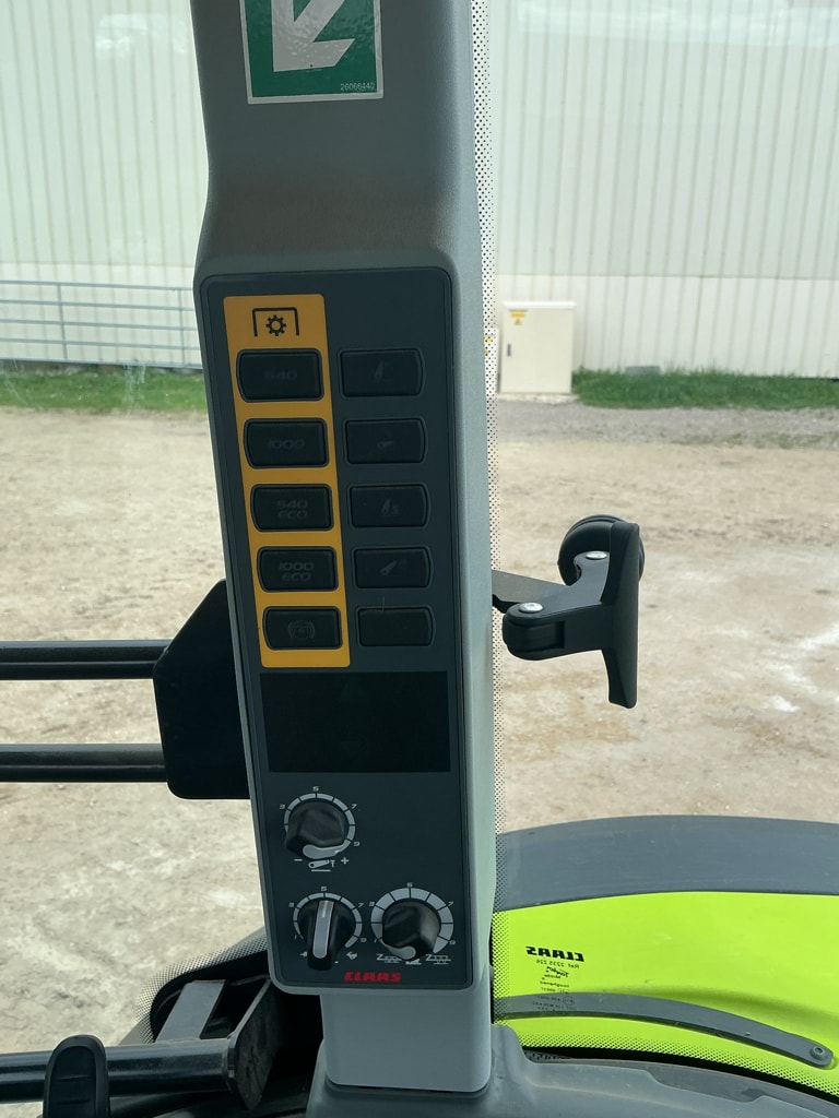 Tracteur chargeur CLAAS ARION 450 - photo slide 10