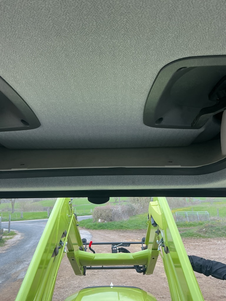 Tracteur chargeur CLAAS ARION 450 - photo slide 11