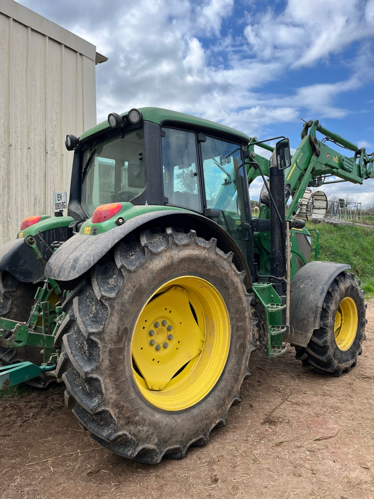 Tracteur chargeur JOHN DEERE 6115M - photo slide 7
