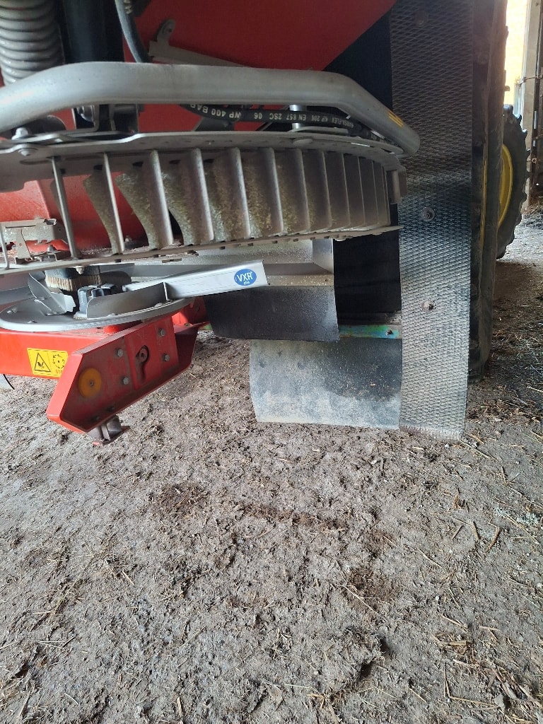 Epandeur engrais KUHN Axis 40.2 M-EMC IPRO - photo slide 8