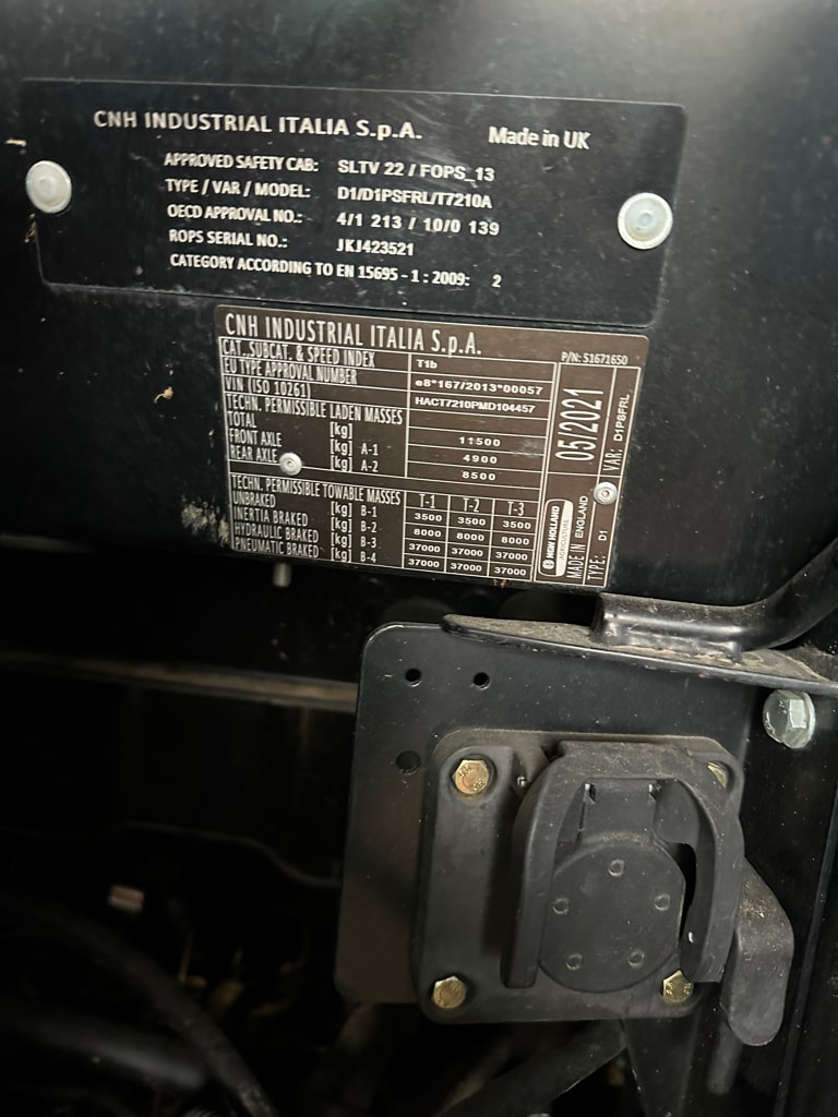 Tracteur NEW HOLLAND T7.210 - photo slide 5