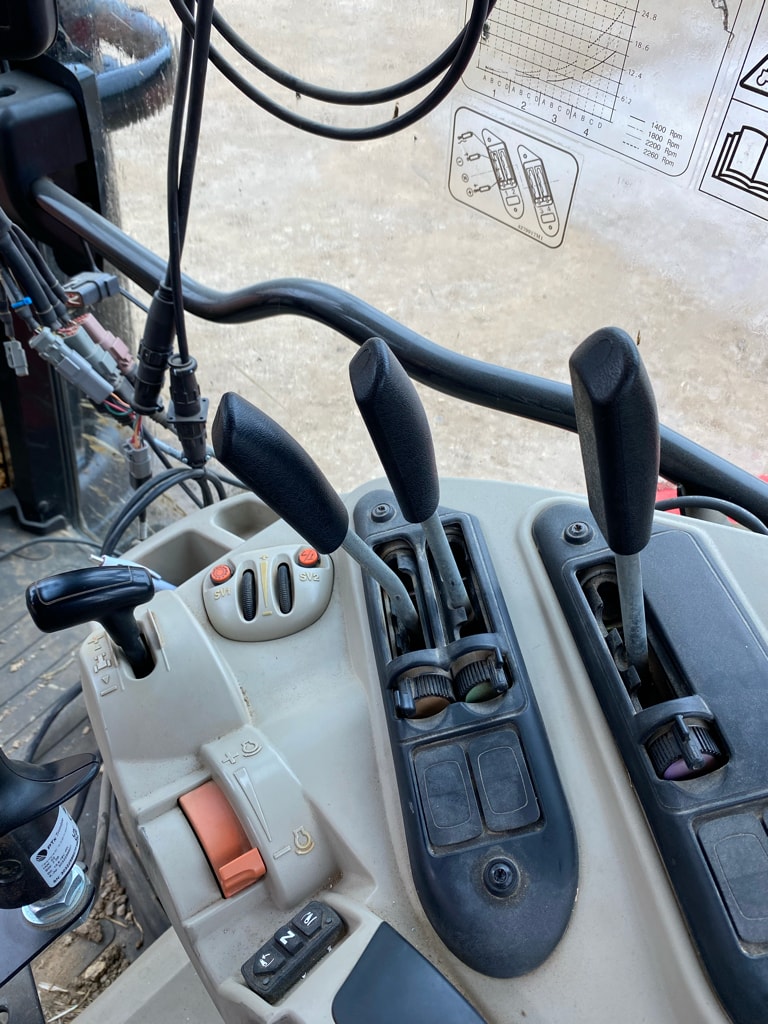 Tracteur MASSEY FERGUSON 6613 DYNA-4 ESSENTIAL - photo slide 19