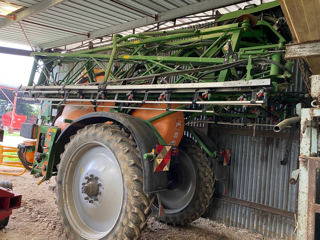 Pulverisateur AMAZONE UX 3200 special - photo slide 9