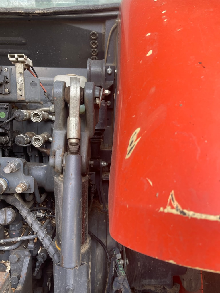 Tracteur chargeur KUBOTA M7153 - photo slide 5