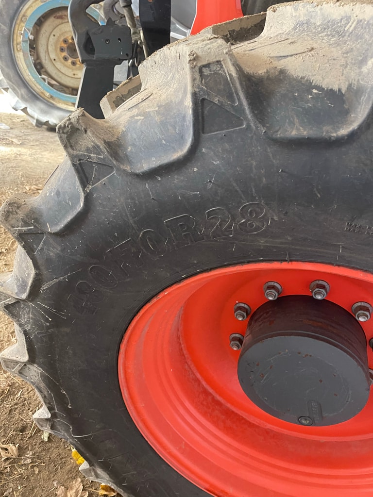 Tracteur chargeur KUBOTA M7153 - photo slide 8