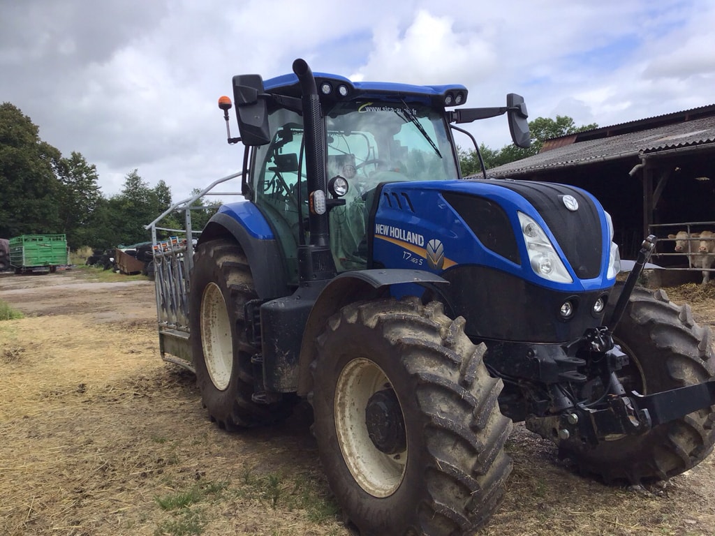Tracteur NEW HOLLAND T 7 165 S - photo slide 1