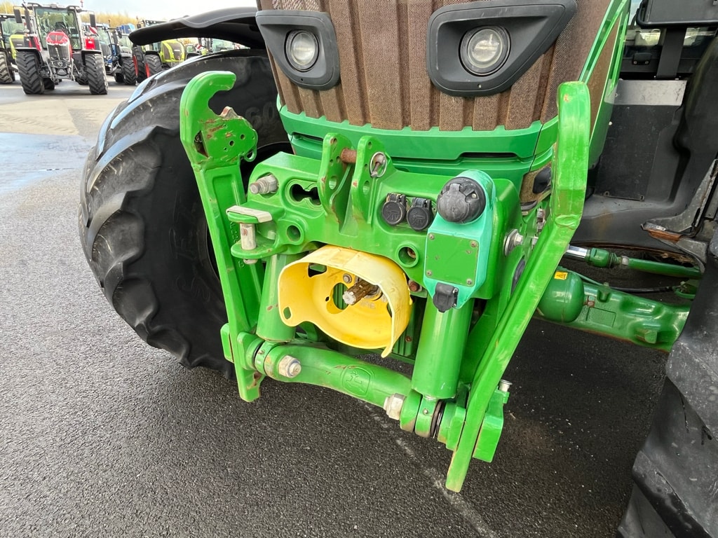 Tracteur JOHN DEERE 6175R - photo slide 10
