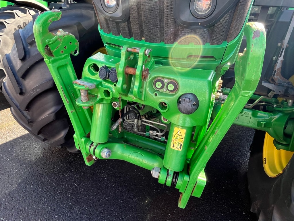 Tracteur JOHN DEERE 6155R - photo slide 11