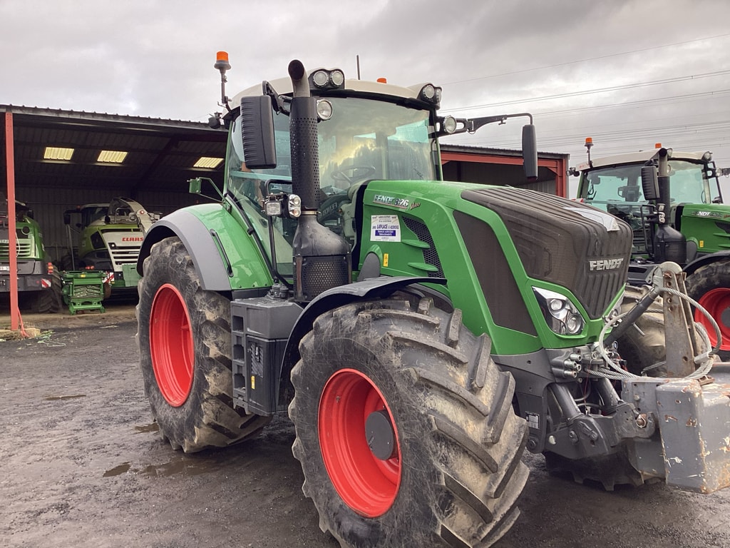 Tracteur FENDT 826 S4 profi + - photo slide 1