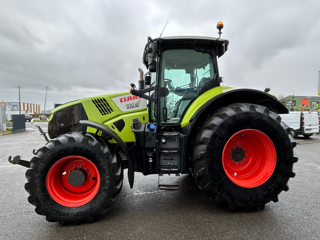 Tracteur CLAAS AXION 830 CMATIC - photo slide 4