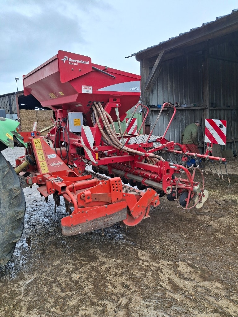 Combine de Semis KUHN HR 303 - photo slide 1