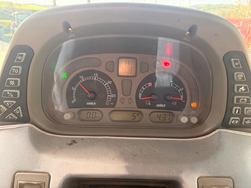 Tracteur CASE IH MXU 115 - photo slide 11