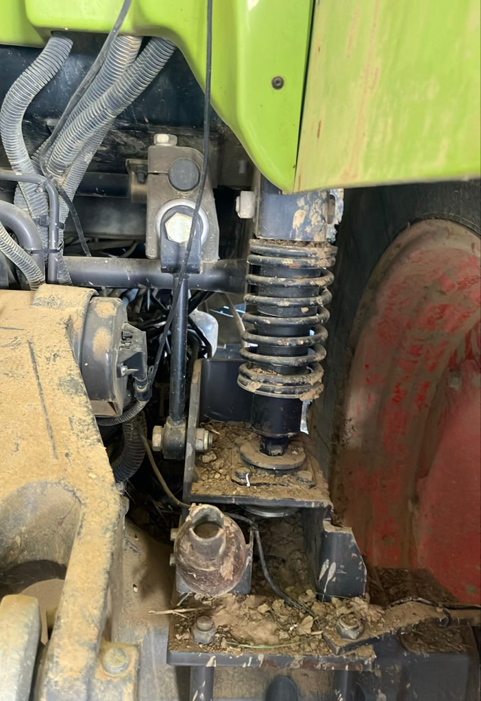 Tracteur CLAAS ARION 640 - photo slide 9