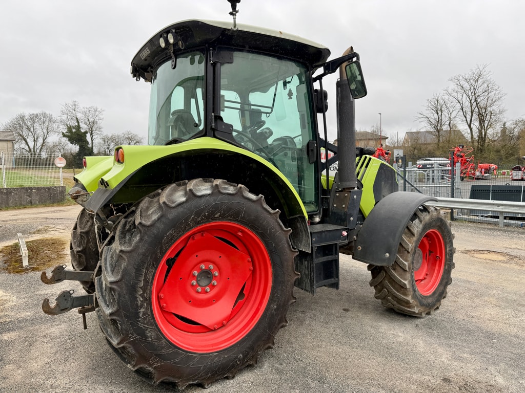 Tracteur CLAAS ARION 520       - photo slide 6