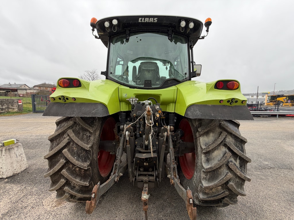 Tracteur CLAAS ARION 520       - photo slide 8