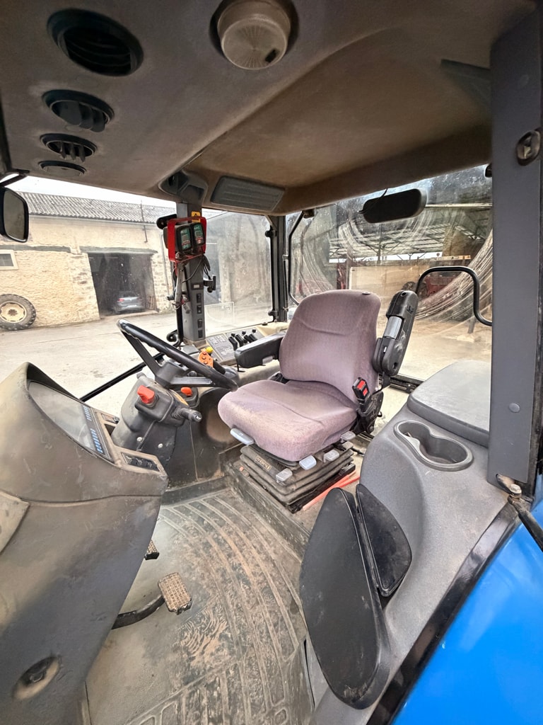 Tracteur NEW HOLLAND TM190 - photo slide 14