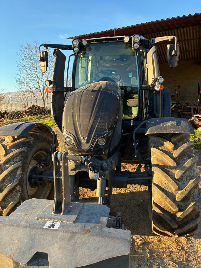 Tracteur VALTRA N134 Hitech - photo slide 17