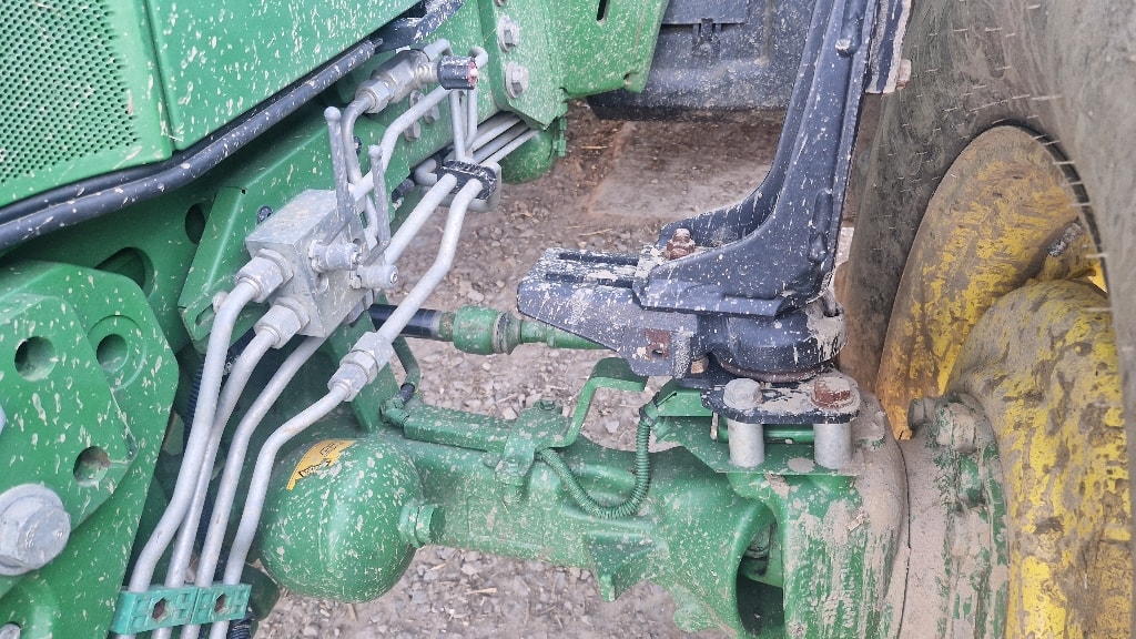 Tracteur chargeur JOHN DEERE 6130R - photo slide 10