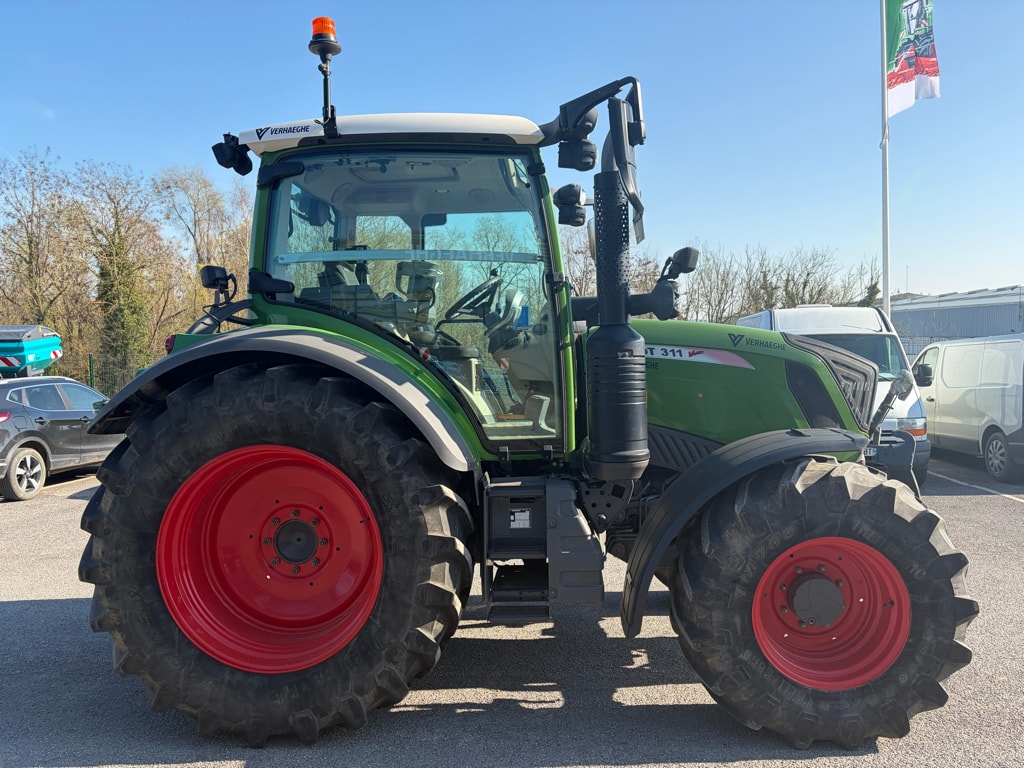Tracteur FENDT 311 S4 PROFI - photo slide 6