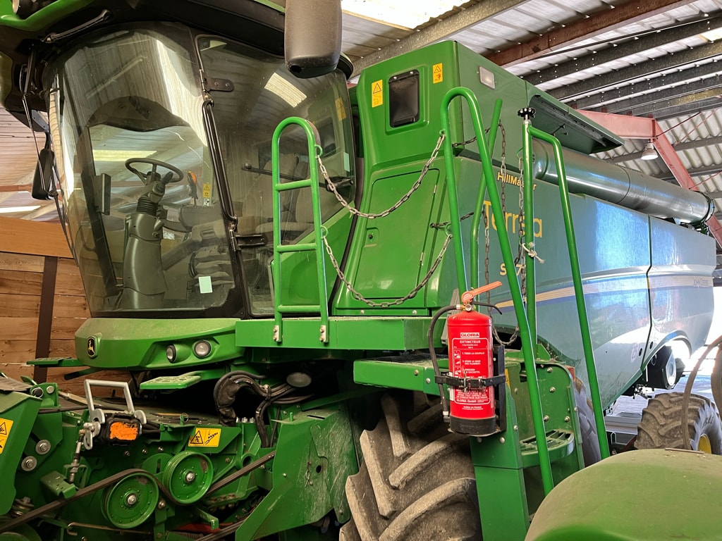 Moissonneuse JOHN DEERE S670 - photo slide 2