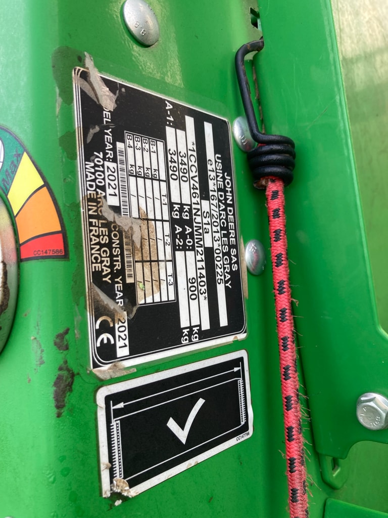 Presse balles rondes JOHN DEERE V461M - photo slide 7