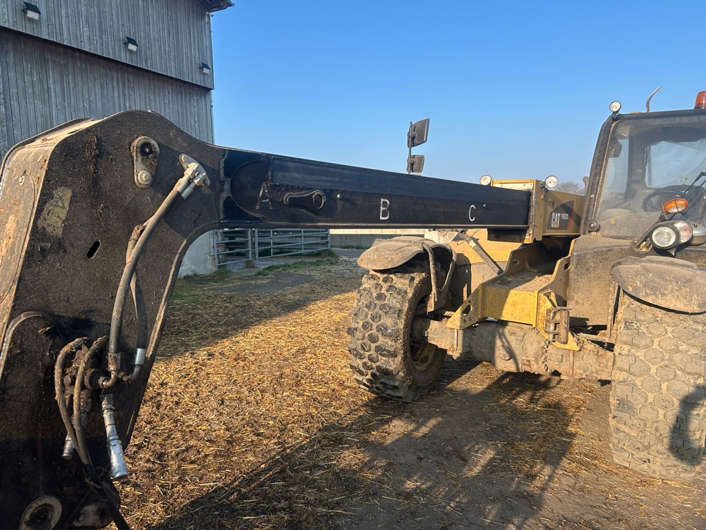 Telescopique CATERPILLAR TH 337 C - photo slide 8
