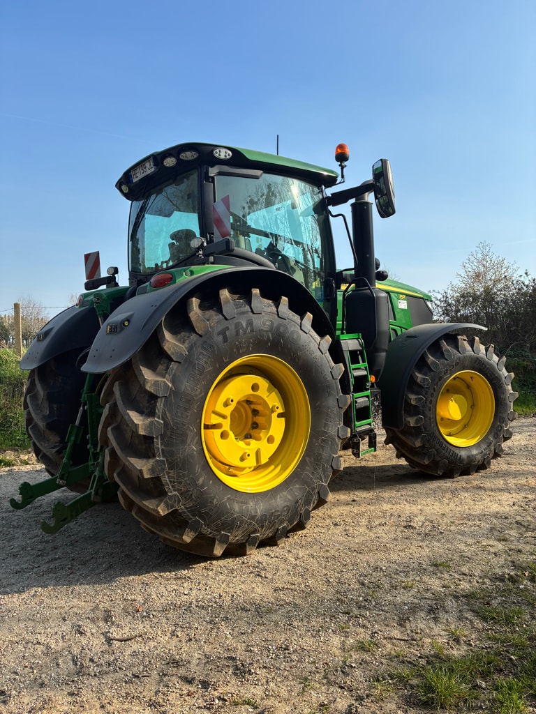 Tracteur JOHN DEERE 6R250 - photo slide 3