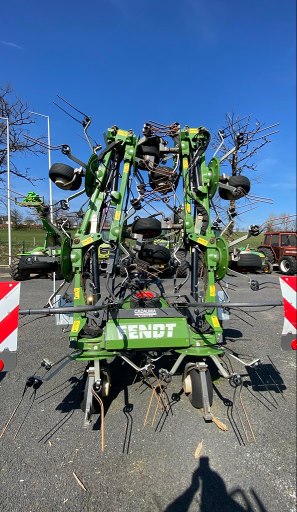 Faneuse FENDT Twister 11010 DN  - photo slide 1
