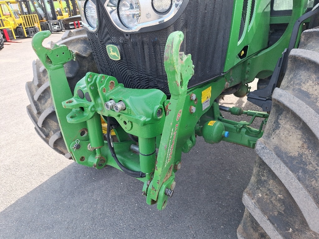 Tracteur JOHN DEERE 6110M - photo slide 8
