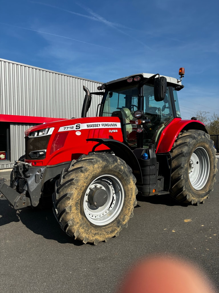 Tracteur MASSEY FERGUSON 7718 S DYNA 6 - photo slide 1