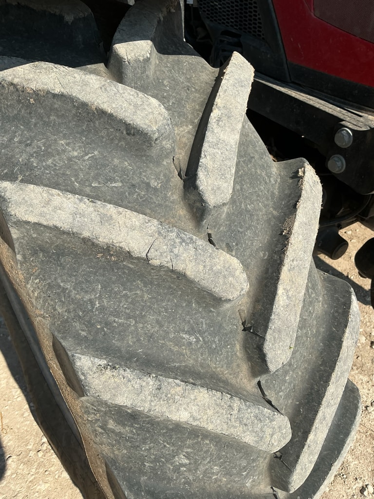 Tracteur MC CORMICK X6 415 - photo slide 15