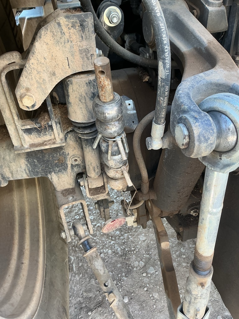 Tracteur MC CORMICK X6 415 - photo slide 7
