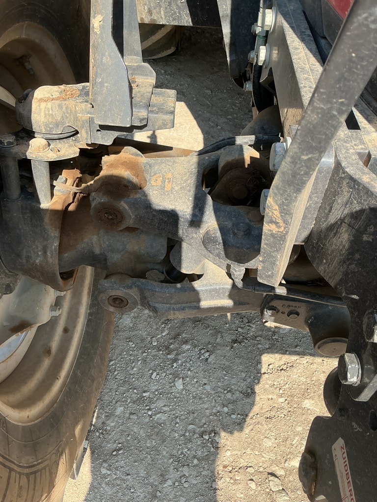Tracteur MC CORMICK X6 415 - photo slide 6
