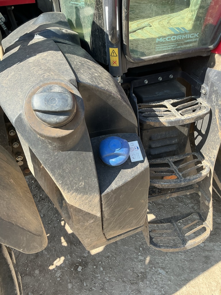 Tracteur MC CORMICK X6 415 - photo slide 17