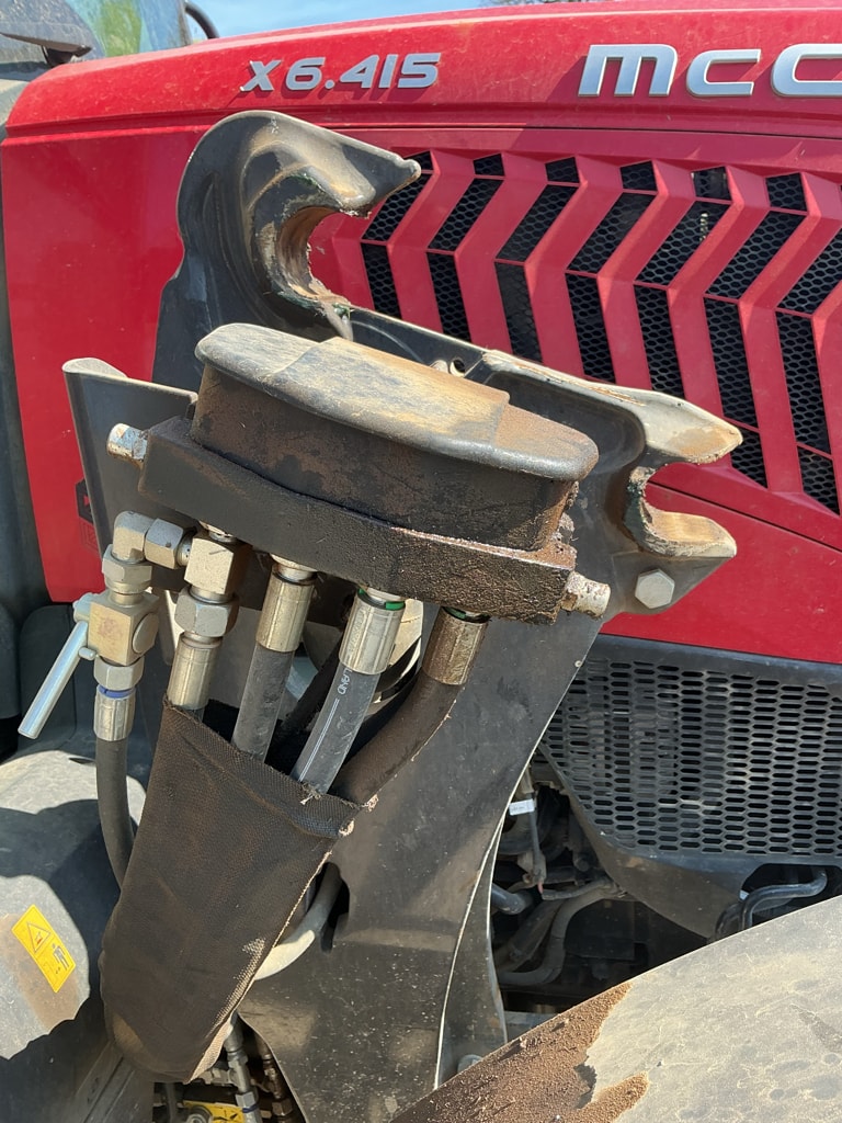 Tracteur MC CORMICK X6 415 - photo slide 19