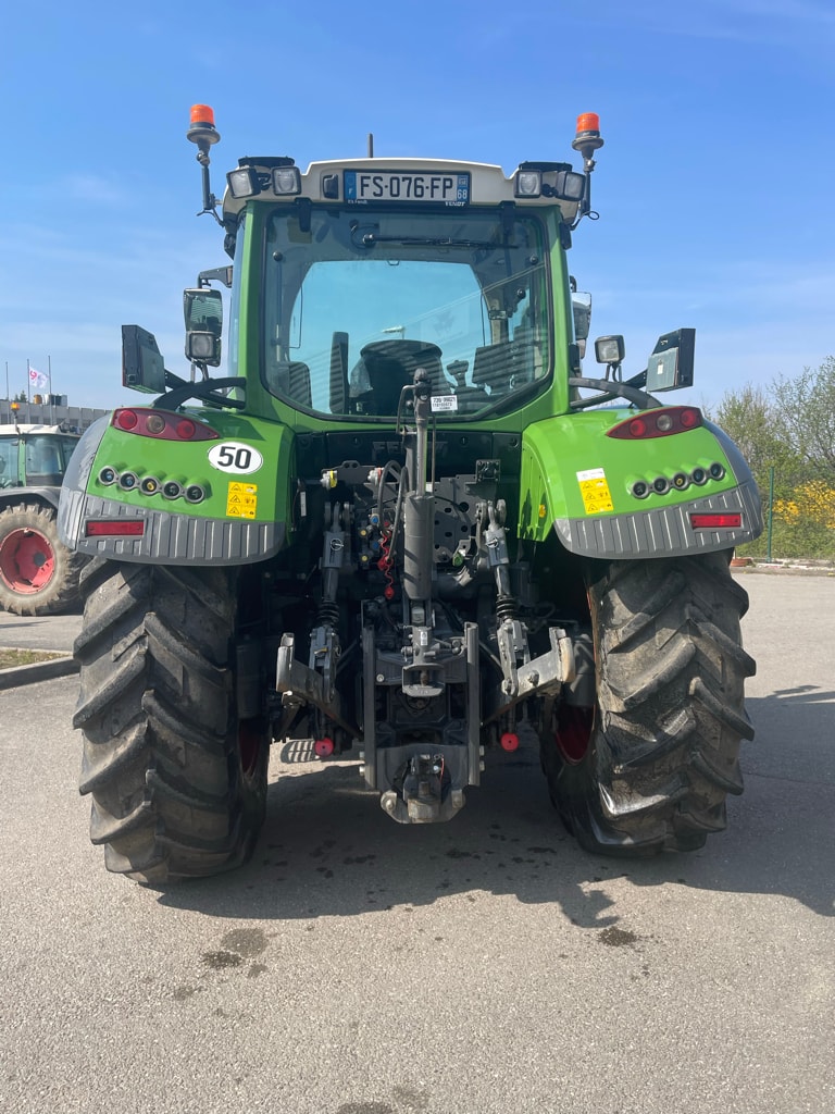 Tracteur 716 profi plus S4 - photo slide 3