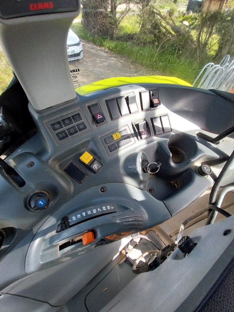 Tracteur chargeur CLAAS ARION 430 - photo slide 28