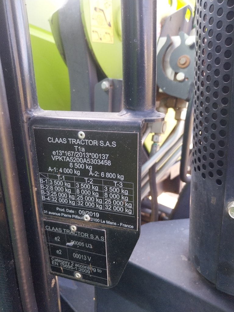 Tracteur chargeur CLAAS ARION 430 - photo slide 5
