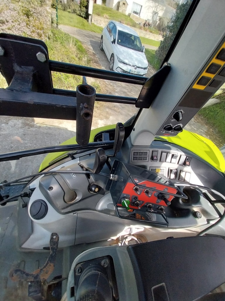 Tracteur chargeur CLAAS ARION 430 - photo slide 9