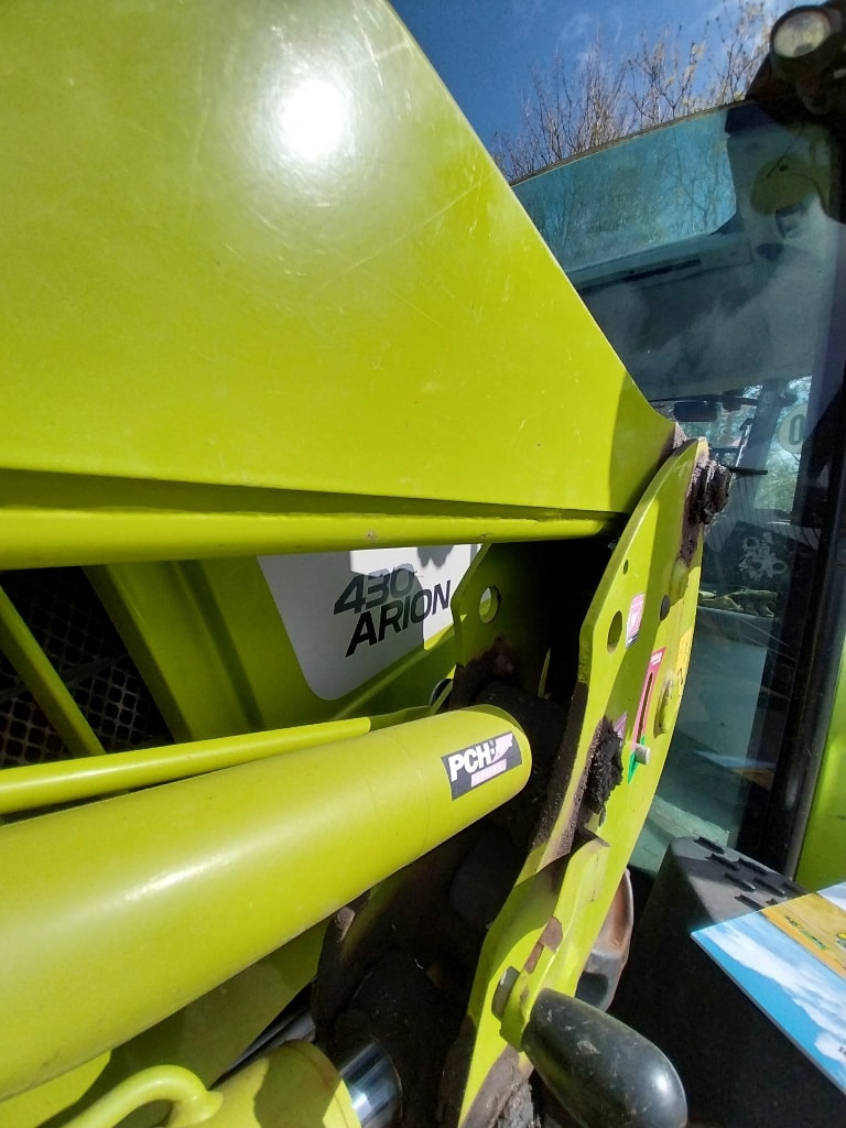 Tracteur chargeur CLAAS ARION 430 - photo slide 20