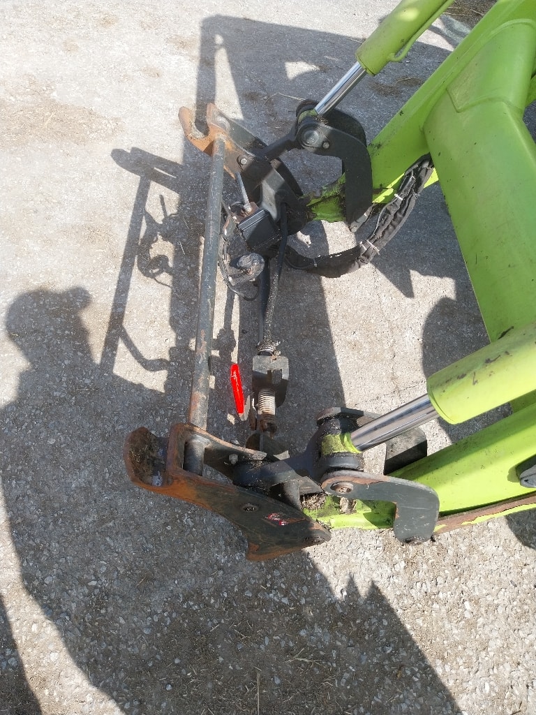 Tracteur chargeur CLAAS ARION 430 - photo slide 22